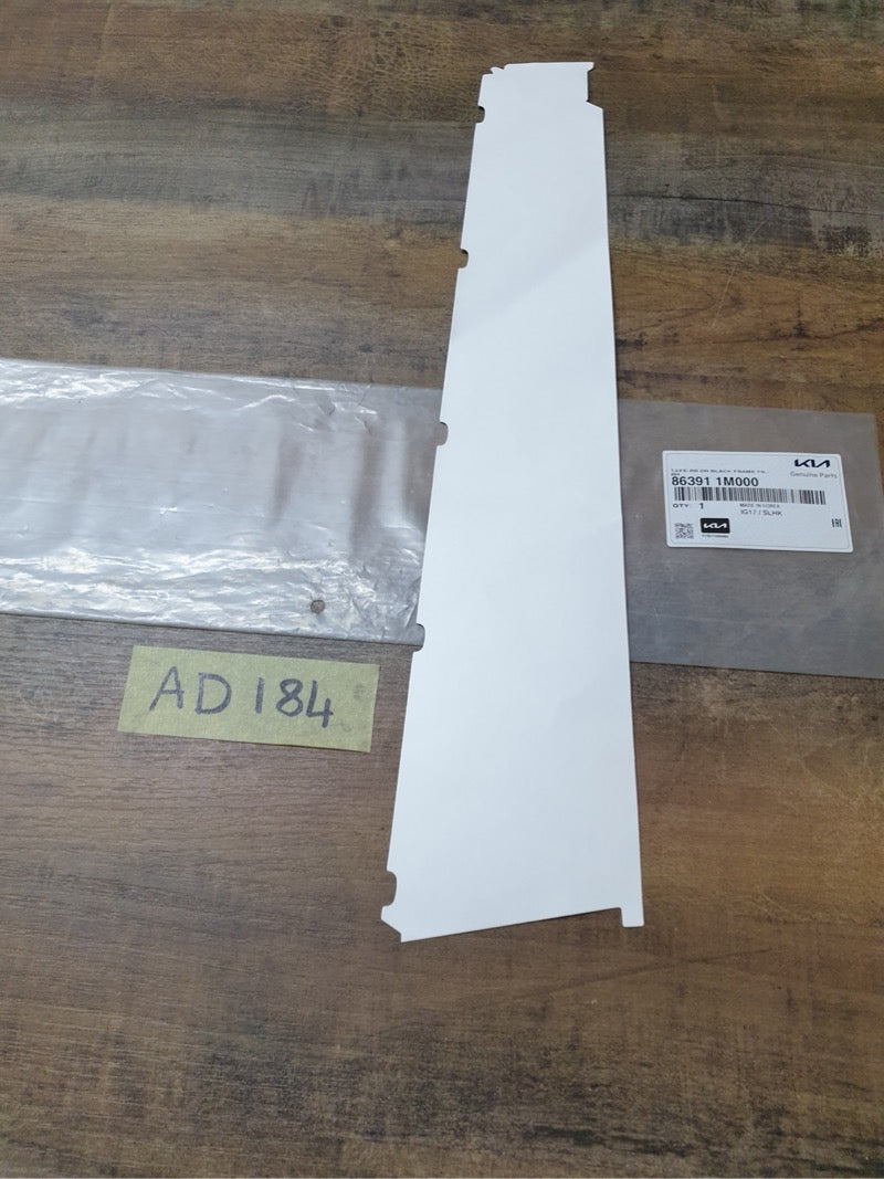 Original New Kia Cerato 2012 Right Rear Door Blackout Foil