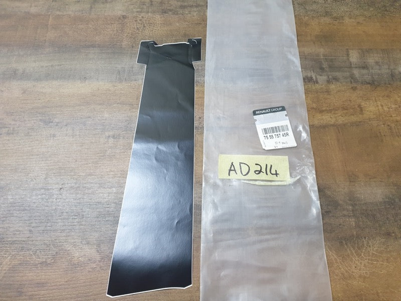 Original New Renault Kwid Left Front Door Blackout Foil