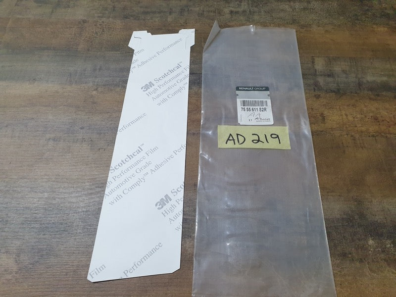 Original New Renault Kiger 2022 Right Front Door Blackout Foil