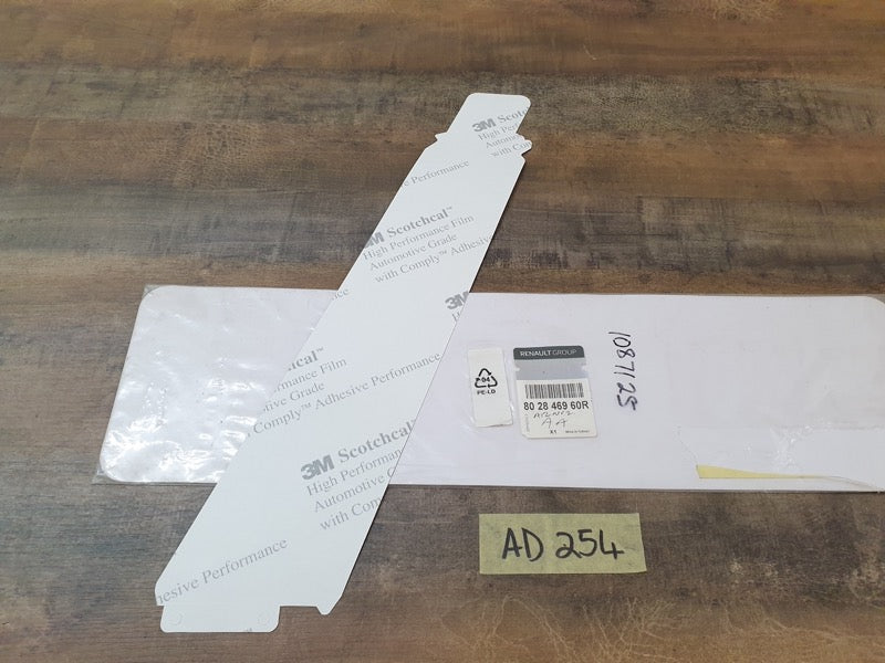 Original New Renault Clio IV Right Front Door Blackout Foil