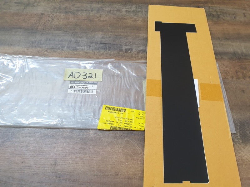 Original New Nissan Navara Left Rear Door Blackout Foil