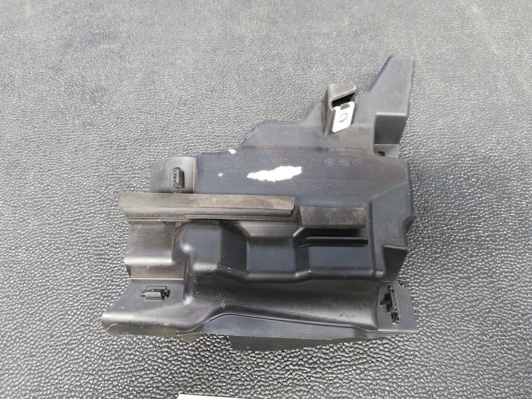 Mercedes-Benz C-Class W206, C180-C250/C200 2022 Right Front Air Duct Cover