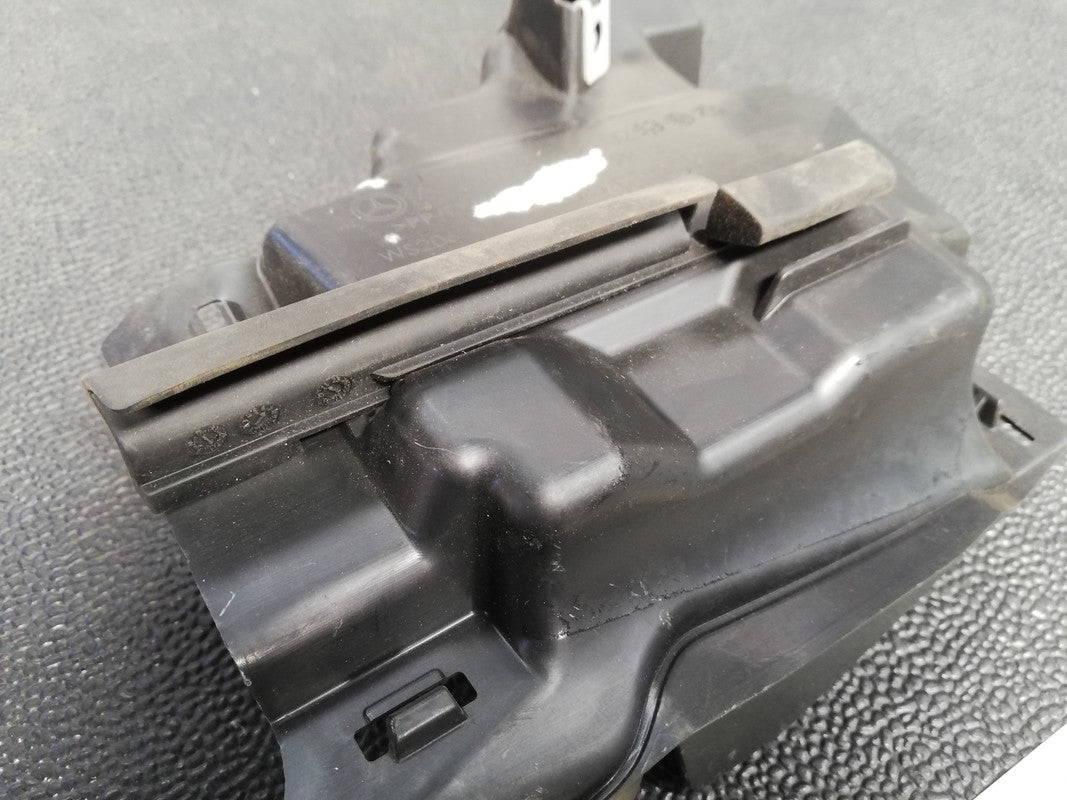 Mercedes-Benz C-Class W206, C180-C250/C200 2022 Right Front Air Duct Cover