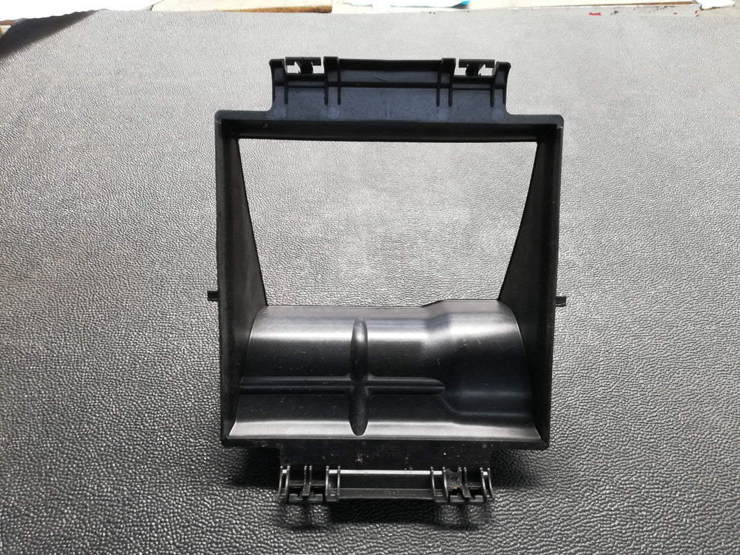 Mercedes-Benz C-Class C180 - C250 AMG 2015 Left Rear Air Duct