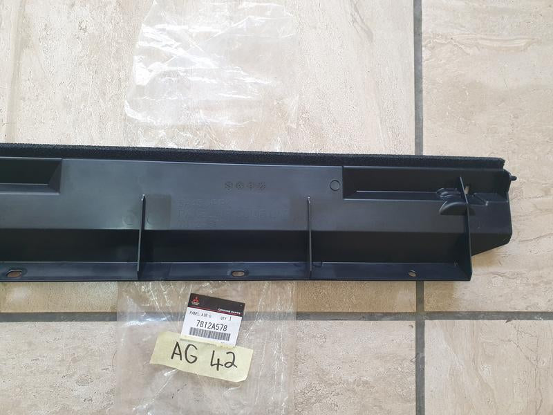 Original New Mitsubishi Outlander 2025 Lower Air Channel