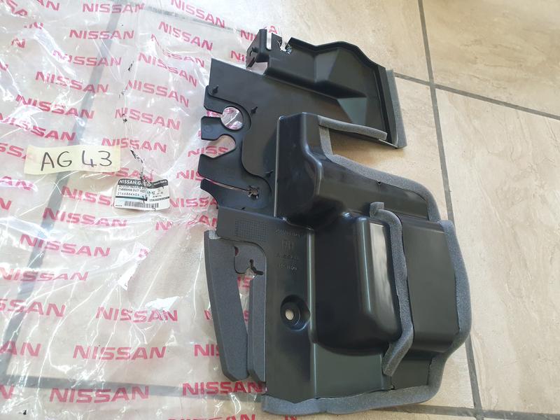 Original New Nissan Navara Right Radiator Air Guide