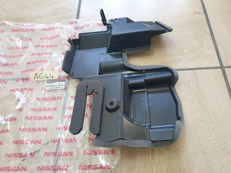 Original New Nissan Navara Left Radiator Air Guide