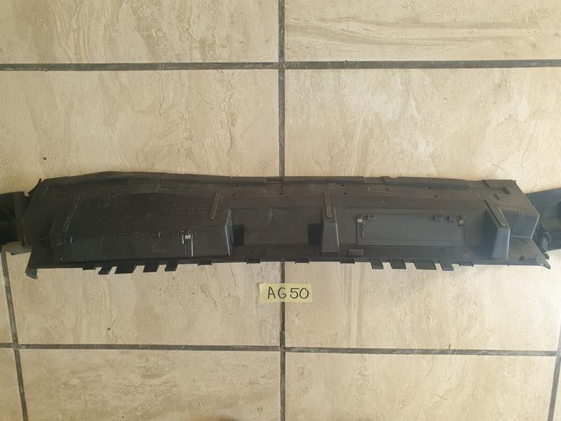 Original New Mercedes-Benz GLA H247 Radiator Air Guide