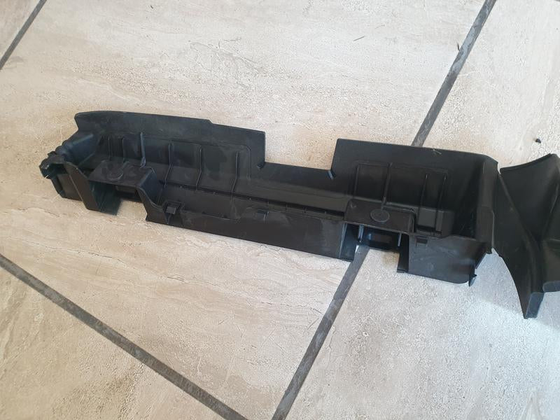 Original New Mercedes-Benz GLA H247 Radiator Air Guide