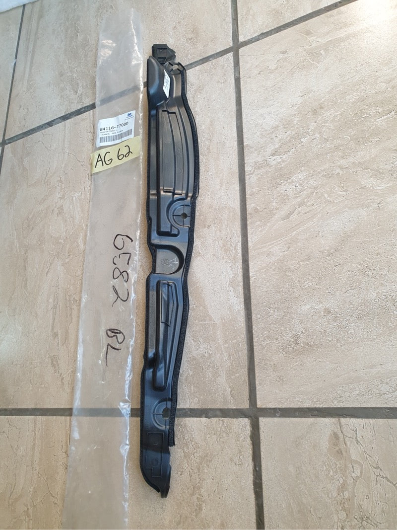 Original New Hyundai i20 Motion 2026 Left Front Fender Liner Insulator