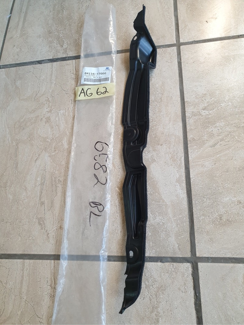 Original New Hyundai i20 Motion 2026 Left Front Fender Liner Insulator