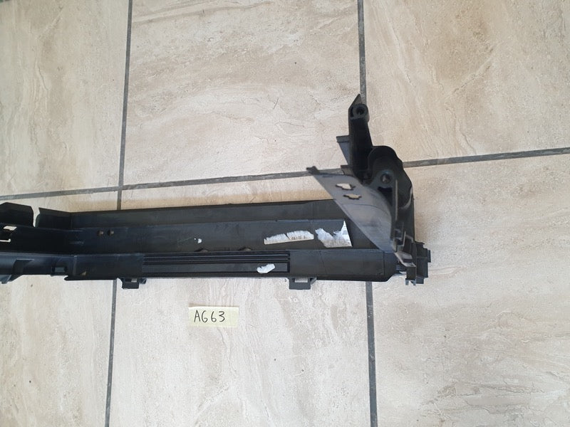 Original New BMW 5 Series E60 2006 Radiator Holder Bracket Air Guide