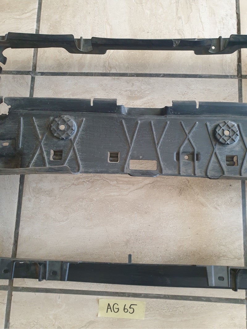 Original Used BMW 2 Series G42 Radiator Air Deflector