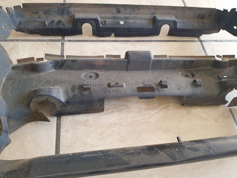 Original Used BMW 2 Series G42 Radiator Air Deflector