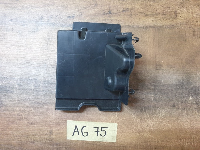 Original Used Toyota Hilux Left Front Centre Air Deflector