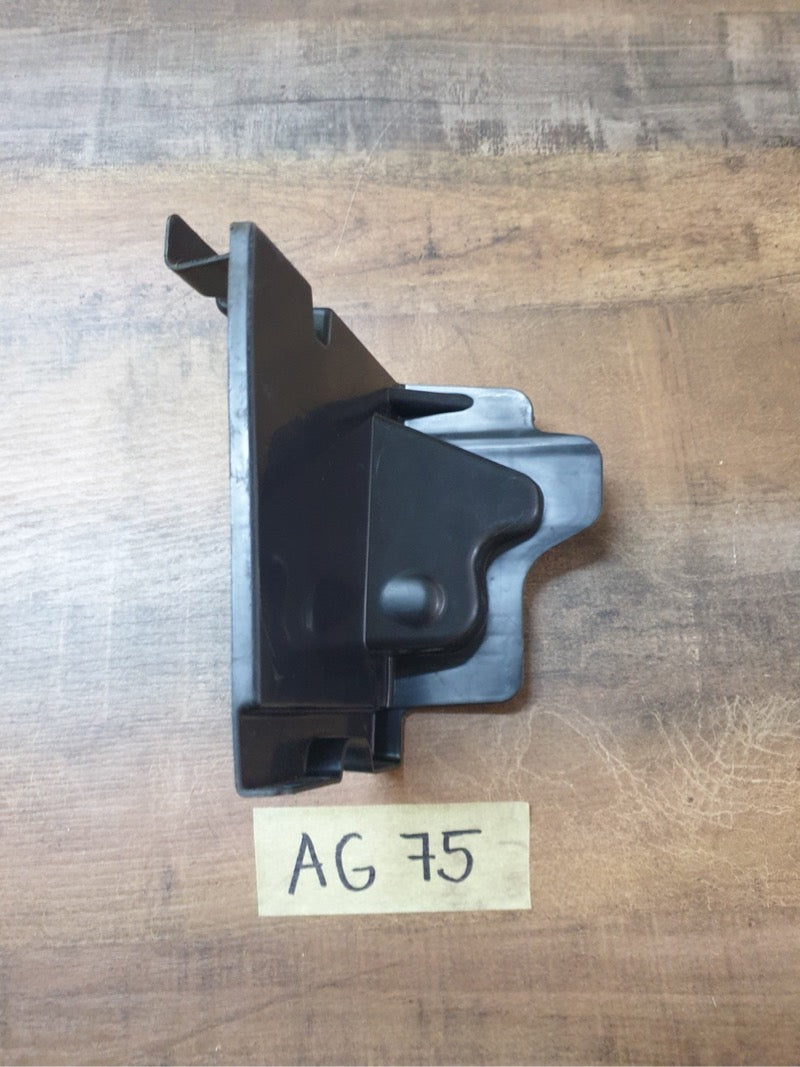 Original Used Toyota Hilux Left Front Centre Air Deflector