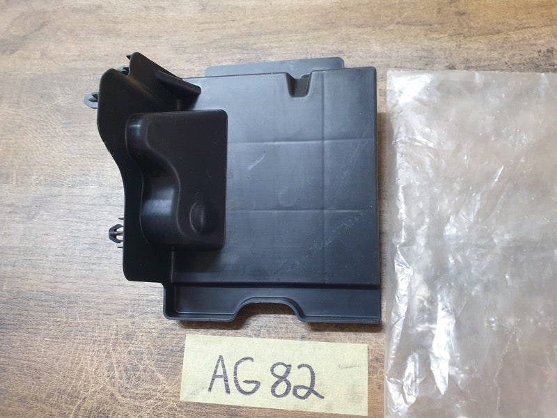 Original New Toyota Hilux Right Front Centre Air Deflector