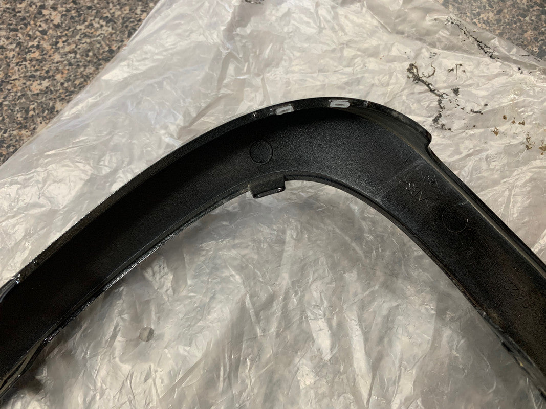 Original Used Smart ForTwo 2014, 2015, 2016, 2017, 2018, 2019, ForFour, Tail Lamp Cover Right Rear Tail Light Trim Moulding