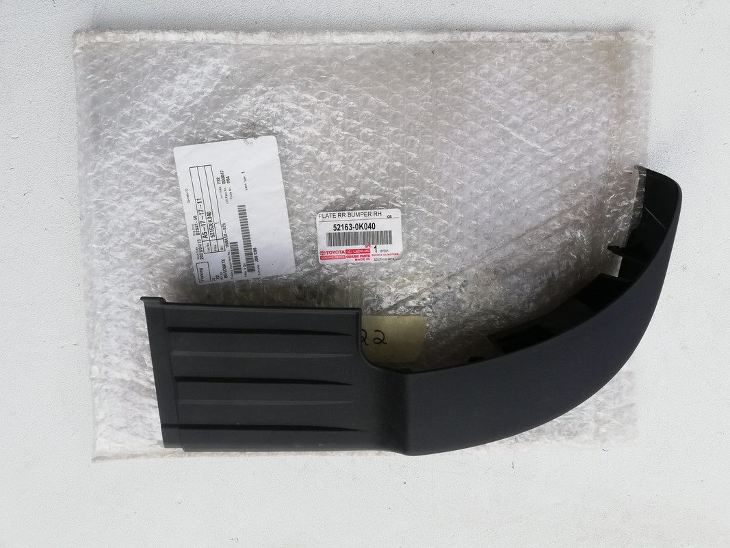 Toyota Hilux 2019, 2020, Rear bumper end trim Right Rear Bumper Corner Cover Plate