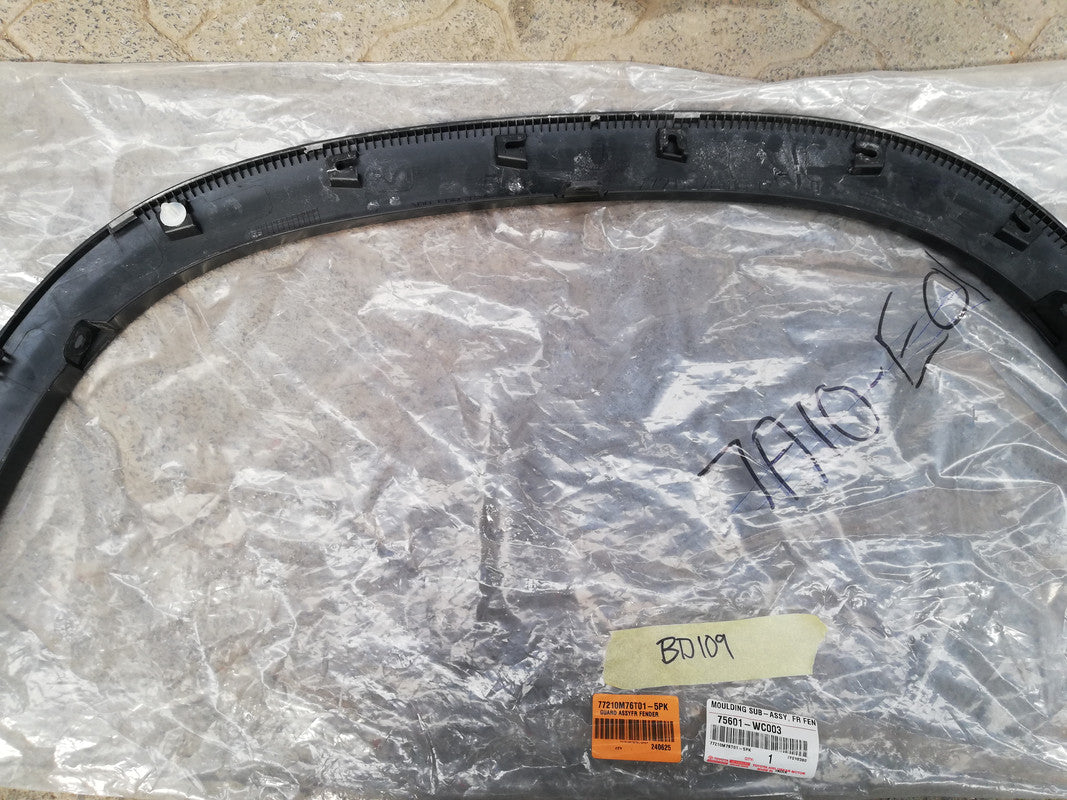 Toyota Urban Cruiser 2024 Right Front Fender Arch Moulding