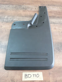 Original New Volkswagen Amarok Double Cab 2021 Right Rear Mudflap