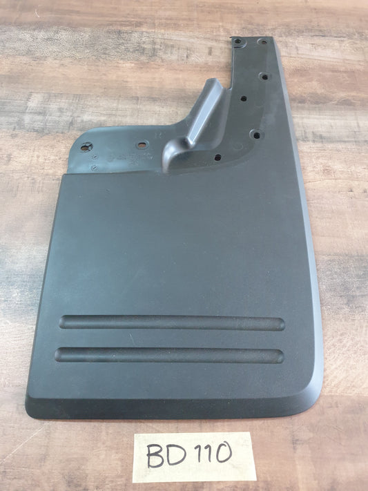 Original New Volkswagen Amarok Double Cab 2021 Right Rear Mudflap