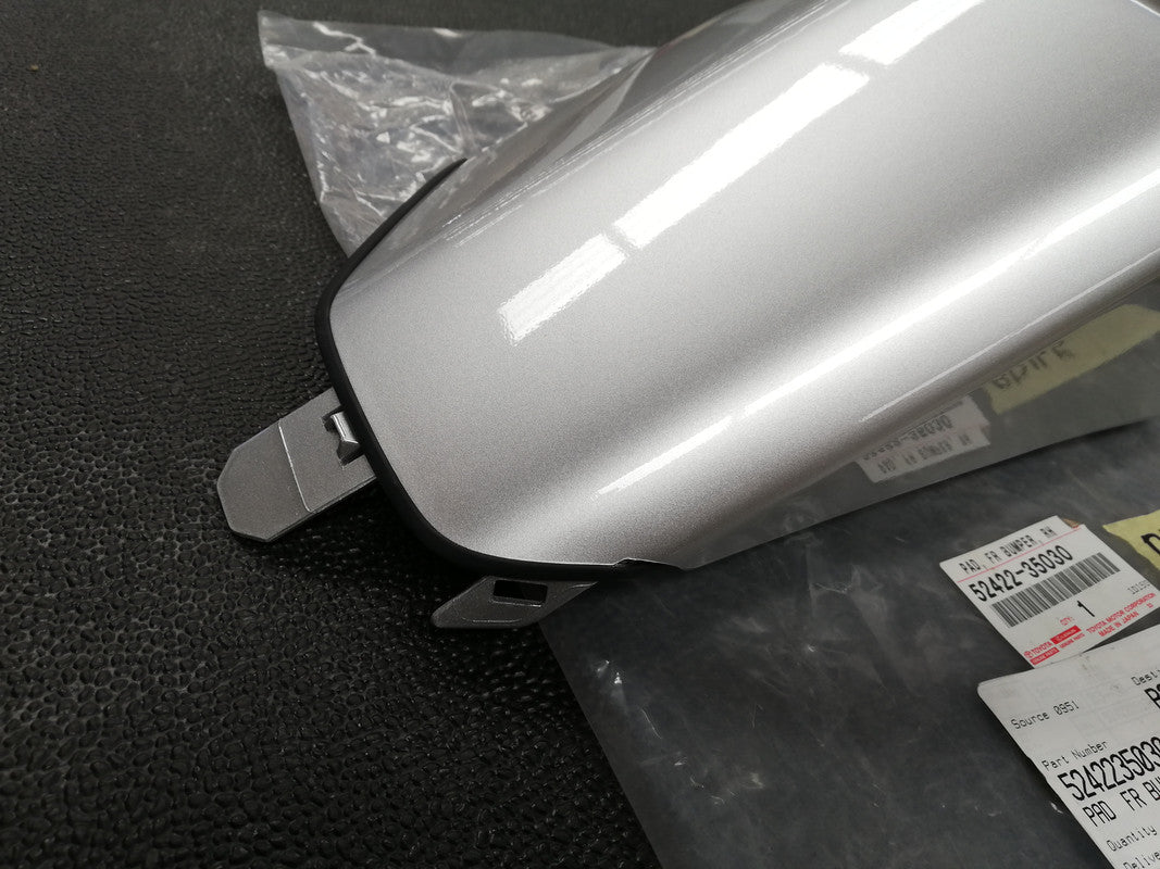 Toyota Land Cruiser 2013 Right Front Bumper Cover Moulding