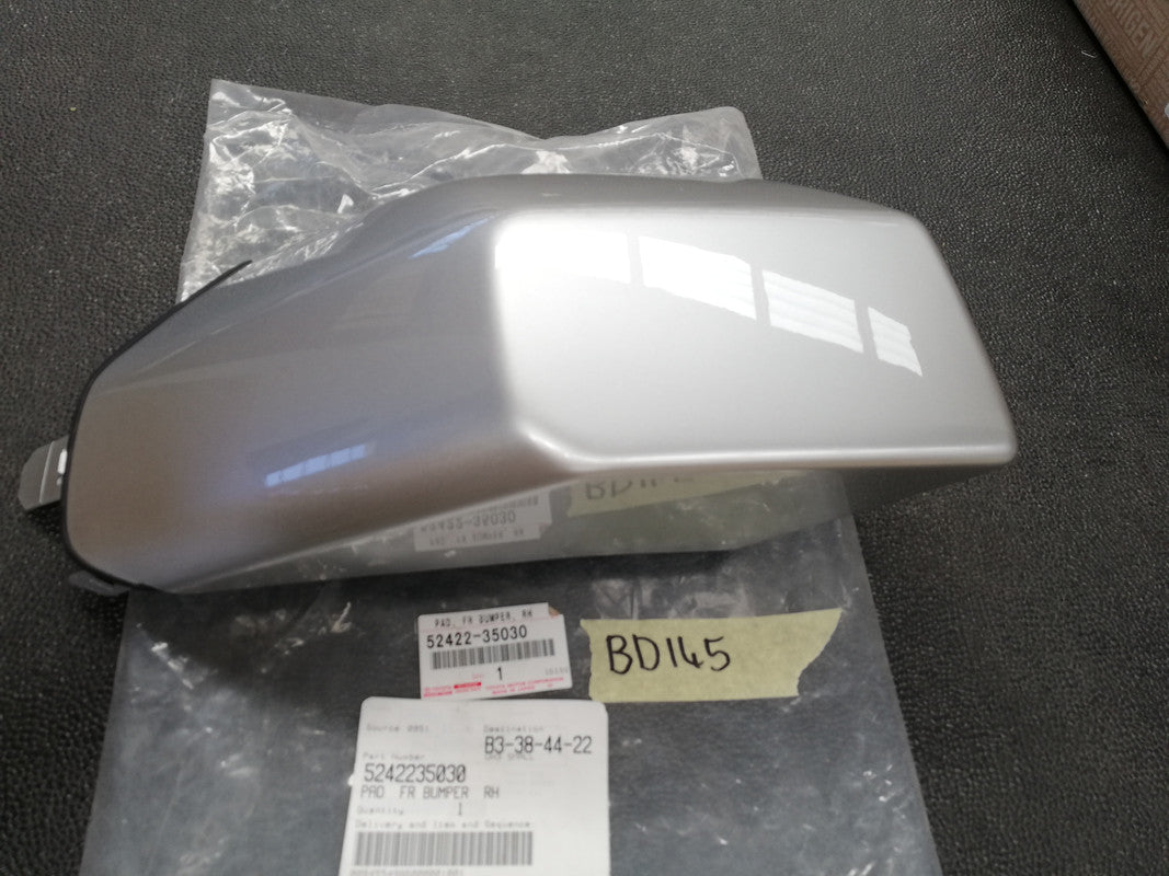 Toyota Land Cruiser 2013 Right Front Bumper Cover Moulding