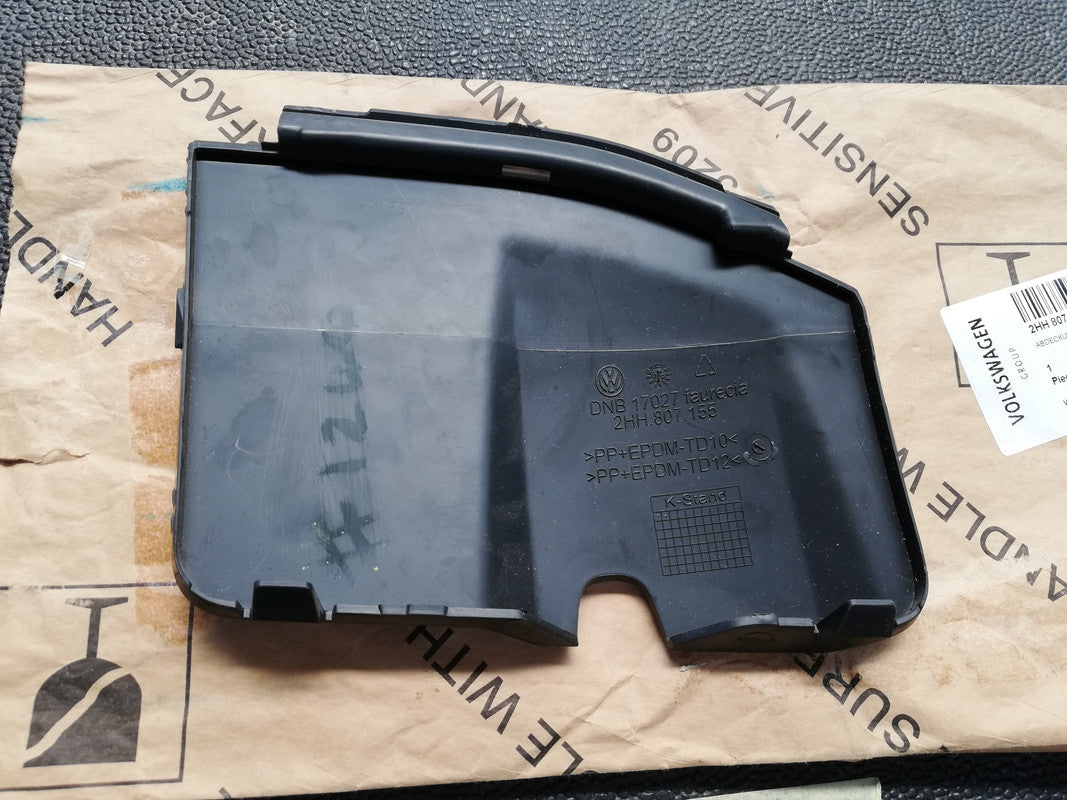 Volkswagen Amarok Double Cab 2011 Right Front Lower Bumper Cover