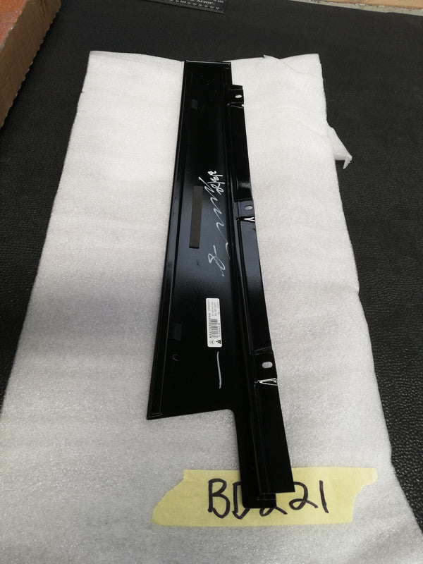 Mercedes-Benz GLE W167 2019 Right Rear Door Blackout Moulding