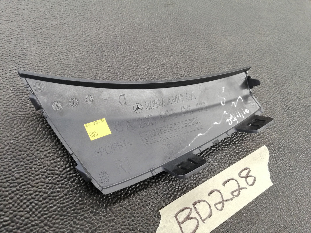 Mercedes-Benz C-Class W205, C180 - C63 AMG 2019 Right Front Bumper Outer Corner Trim
