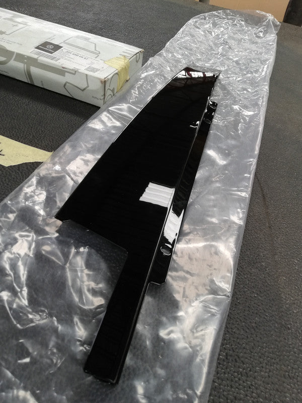 Mercedes-Benz C-Class W205, C180-C250 / C220 2018 Right Front Door Blackout Moulding