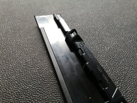 Volkswagen T-Roc 2022 Left Front Door Blackout Moulding