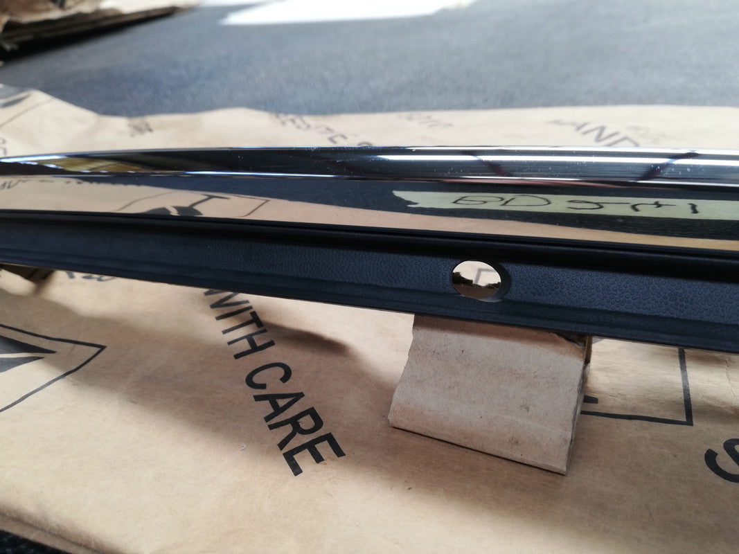 Volkswagen Golf 7 Front Bumper Left Lower Grille Trim