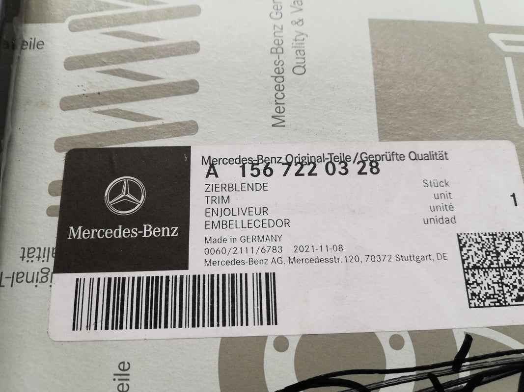 Original New Mercedes-Benz GLA W156, SUV Left Front Door Blackout Moulding