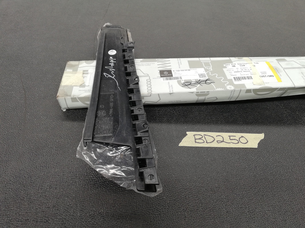 Original New Mercedes-Benz GLA W156, SUV Left Front Door Blackout Moulding