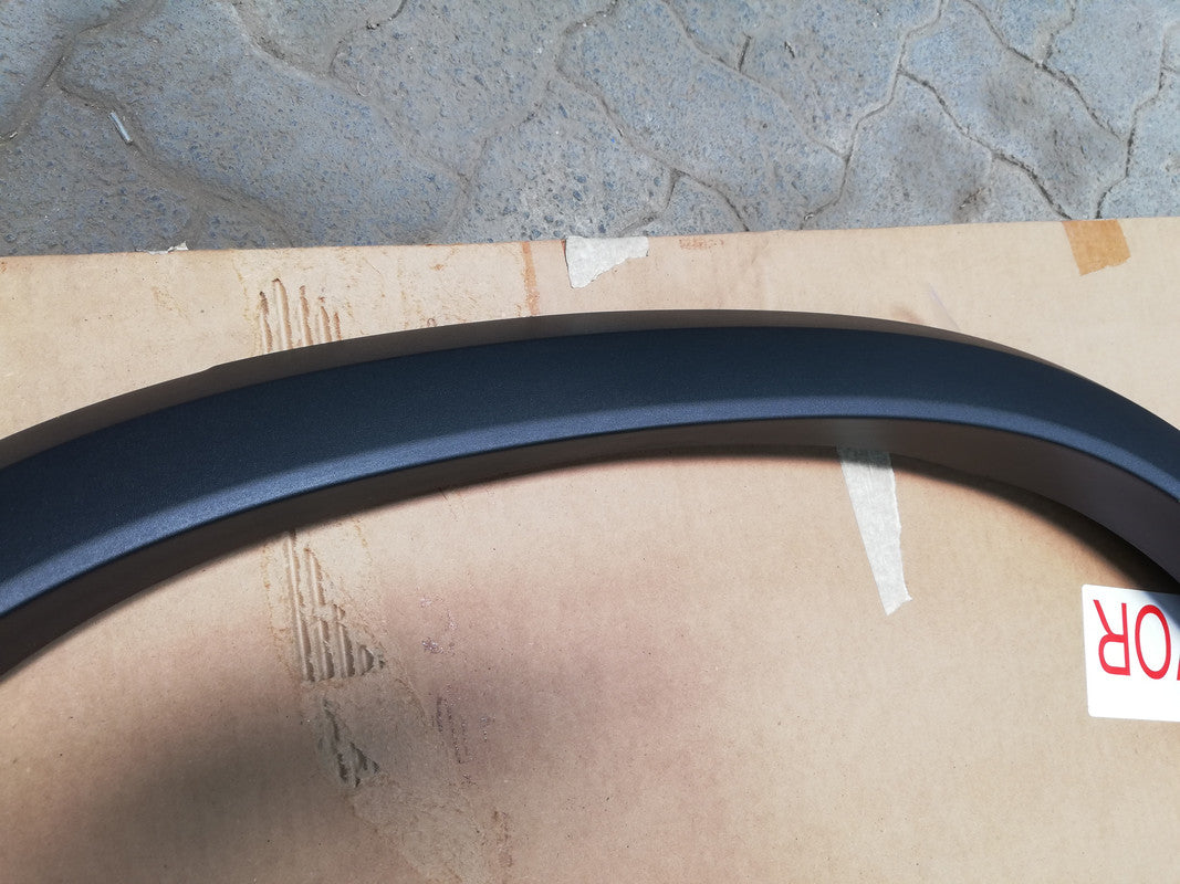 Original New Mercedes-Benz GLE W167, 300 D 4MATIC 2020 Left Rear Wheel Arch Moulding