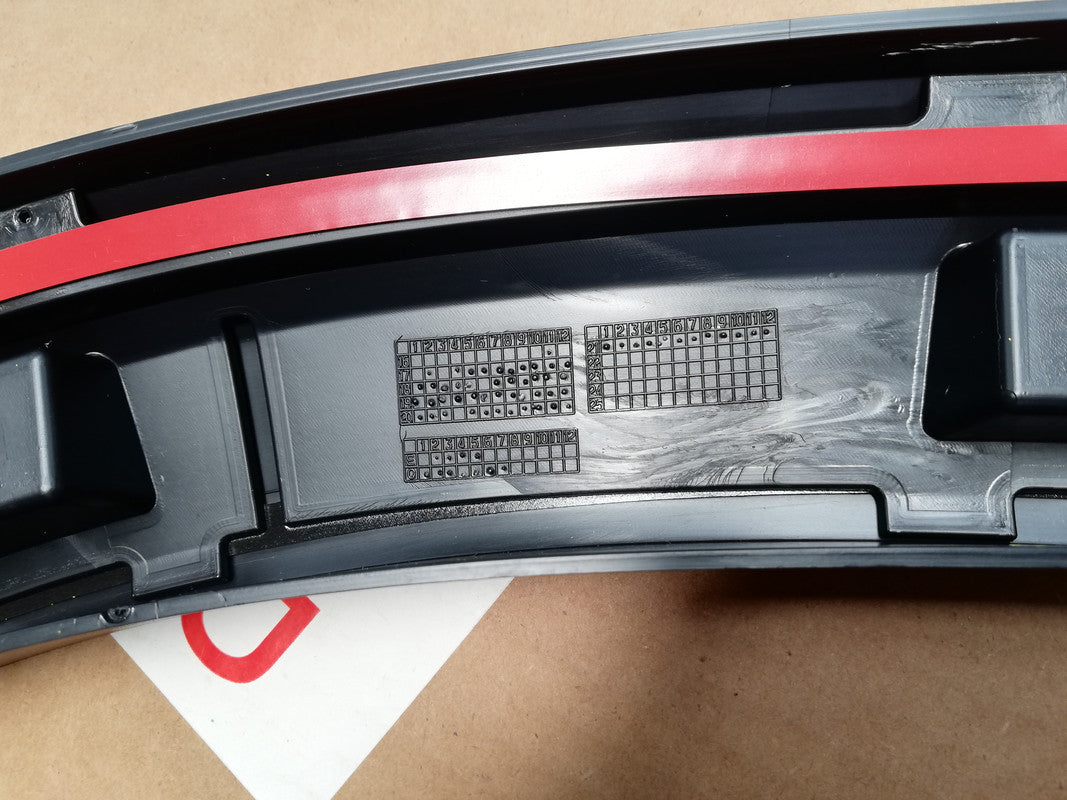 Original New Mercedes-Benz GLE W167, 300 D 4MATIC 2020 Left Rear Wheel Arch Moulding
