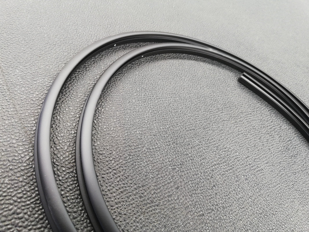 Toyota Fortuner 2015 Windshield Rubber Seal Moulding