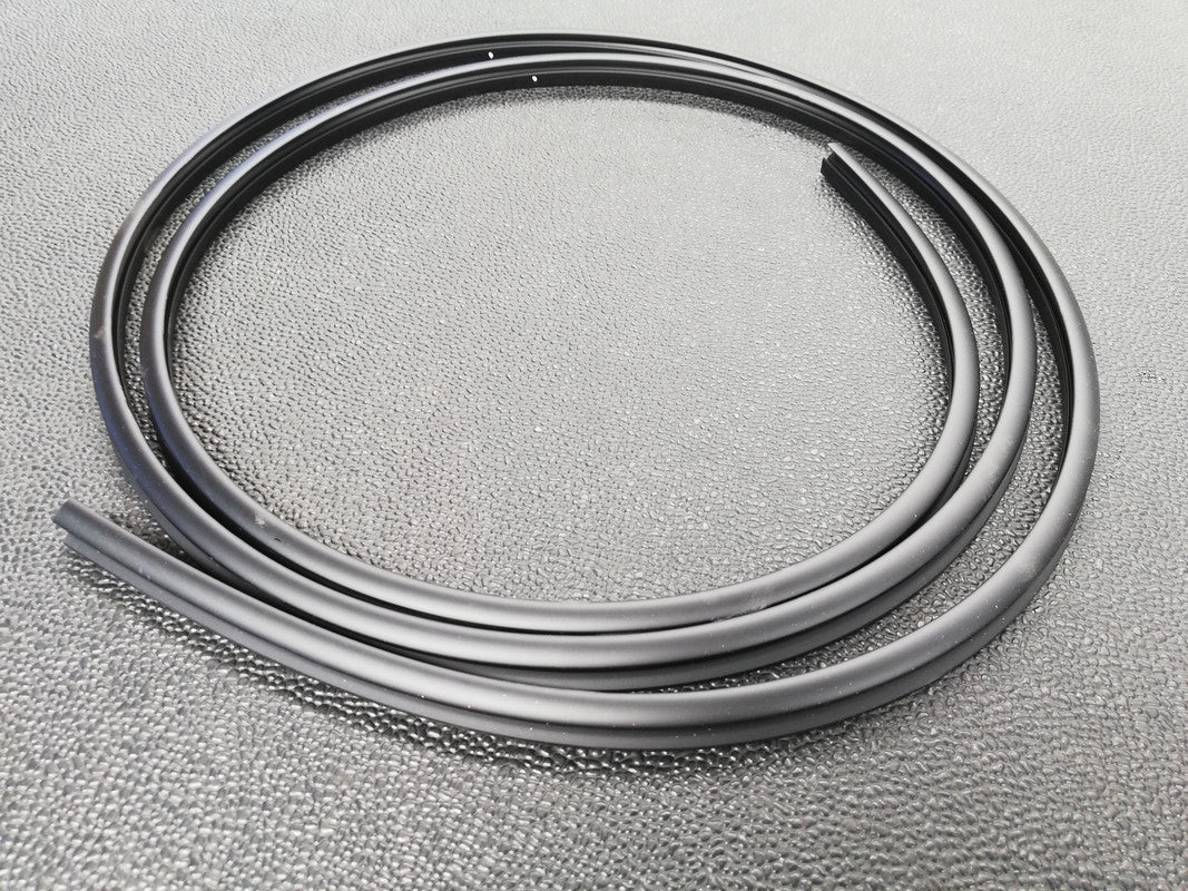 Toyota Fortuner 2015 Windshield Rubber Seal Moulding