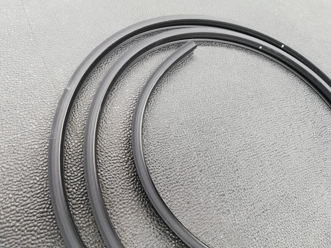 Toyota Fortuner 2015 Windshield Rubber Seal Moulding