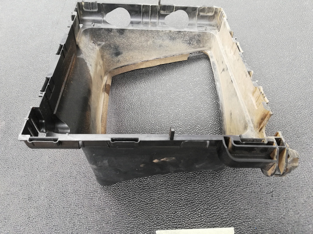 Original Used Mercedes-Benz GLE W167, AMG, GLS83 2023 Oil Cooler Cover