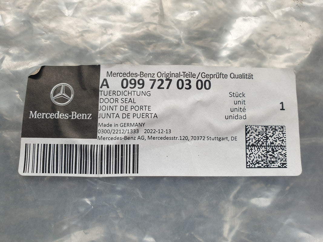 Mercedes-Benz GLE 300 D 4MATIC, W167 Right Rear Door Seal Rubber