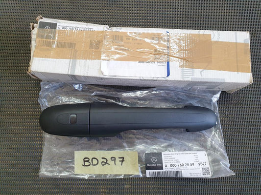 Mercedes-Benz V-Class Vito W447 Right Front Door Handle