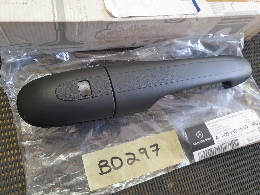 Mercedes-Benz V-Class Vito W447 Right Front Door Handle