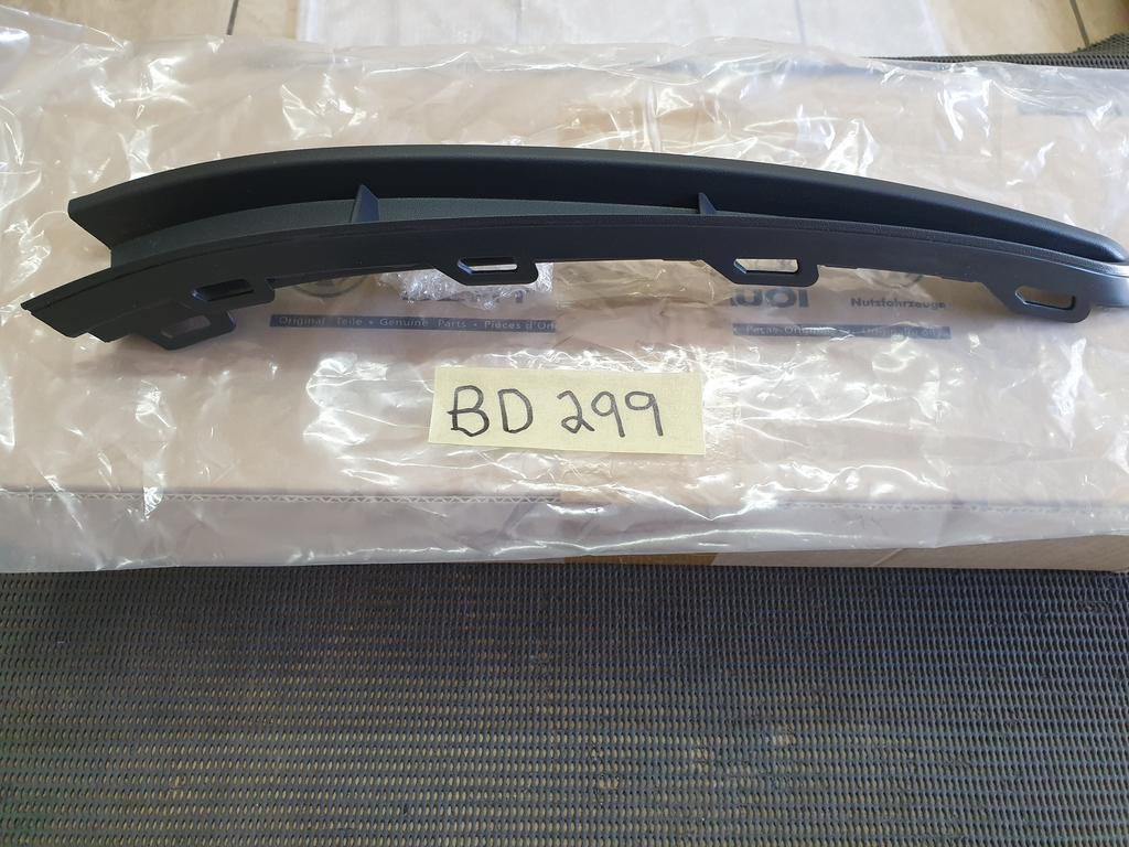 Volkswagen Polo Left Front Bumper Lower Grille