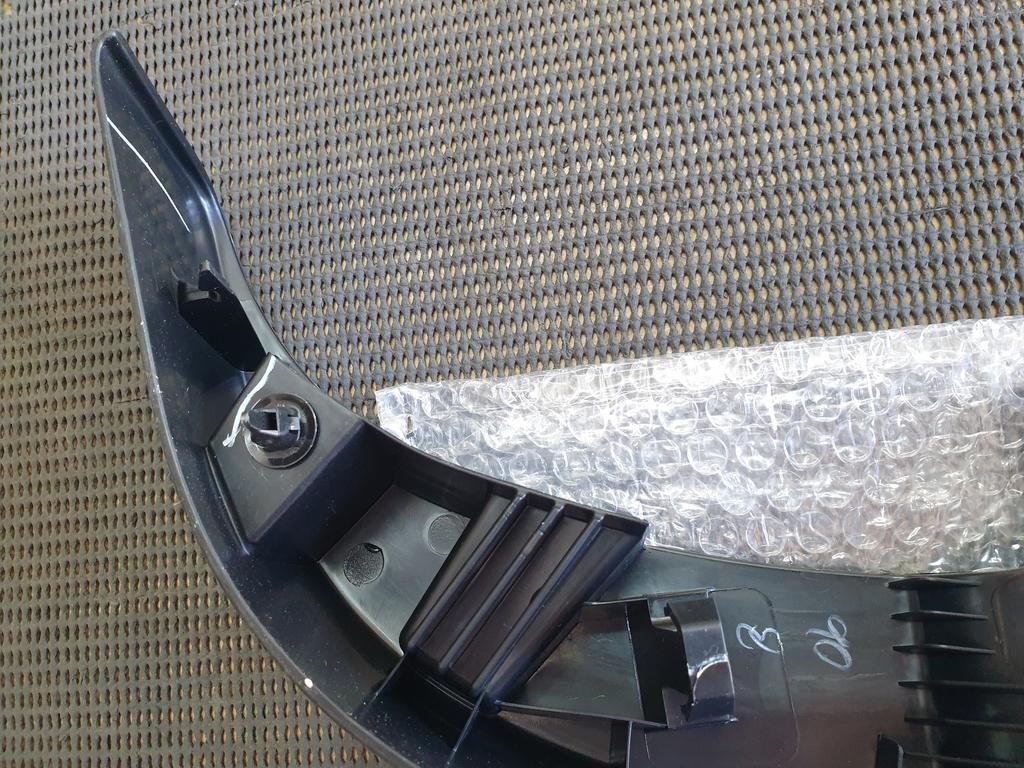 Toyota Hilux Right Rear Upper Bumper Plate