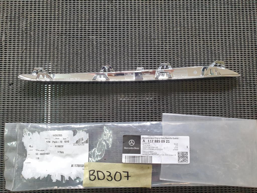 Mercedes-Benz CLA W117 Left Front Radiator Grille Chrome Trim Moulding