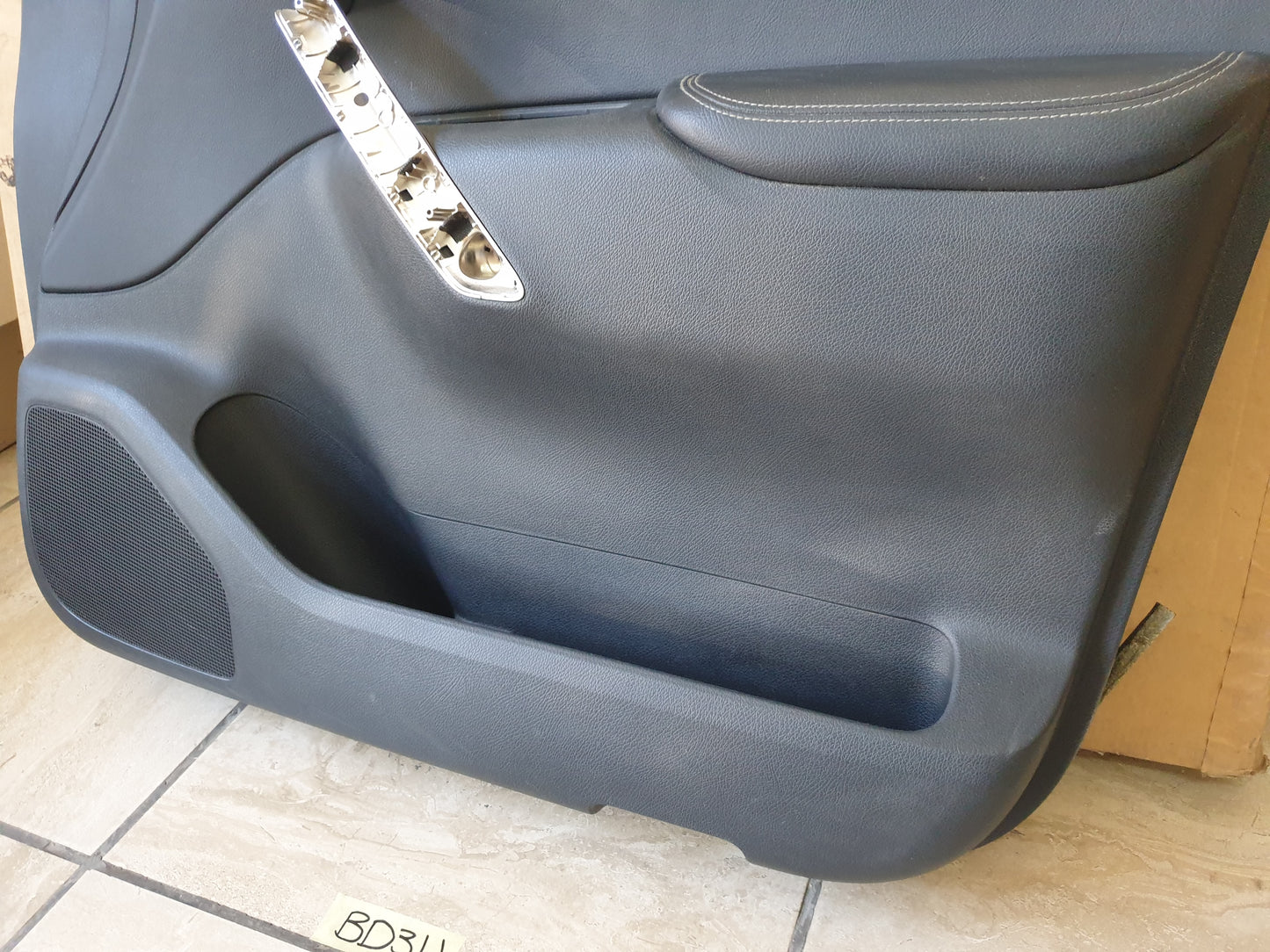 Original Used Mercedes-Benz X-Class W470 Right Front Interior Door Card