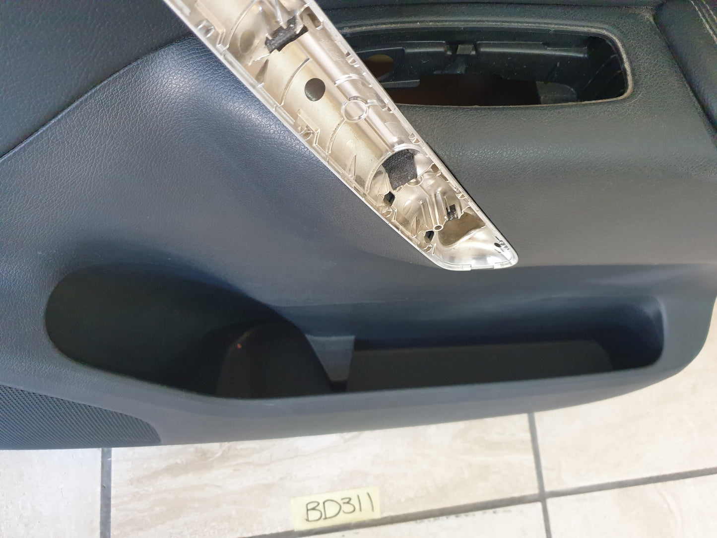 Original Used Mercedes-Benz X-Class W470 Right Front Interior Door Card